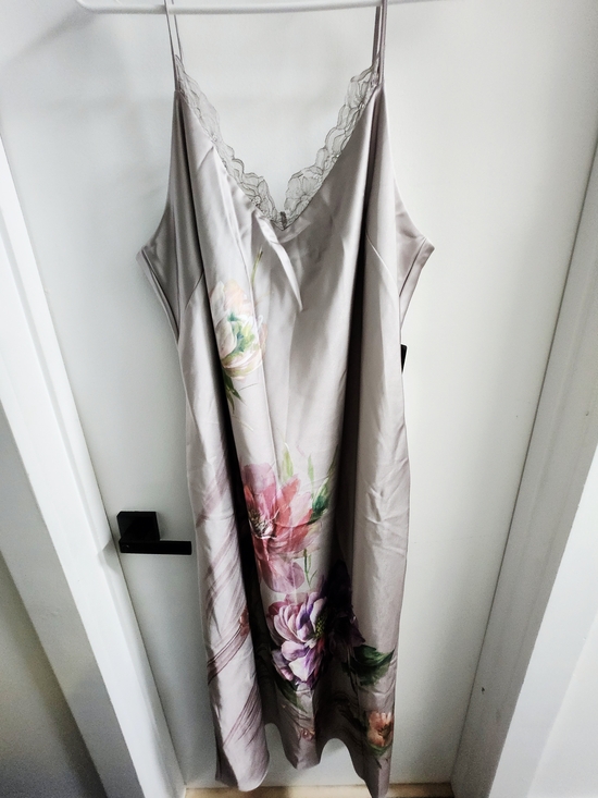 Express Dresses & Skirts - Express Floral Satin Slip Dress in Light Gray